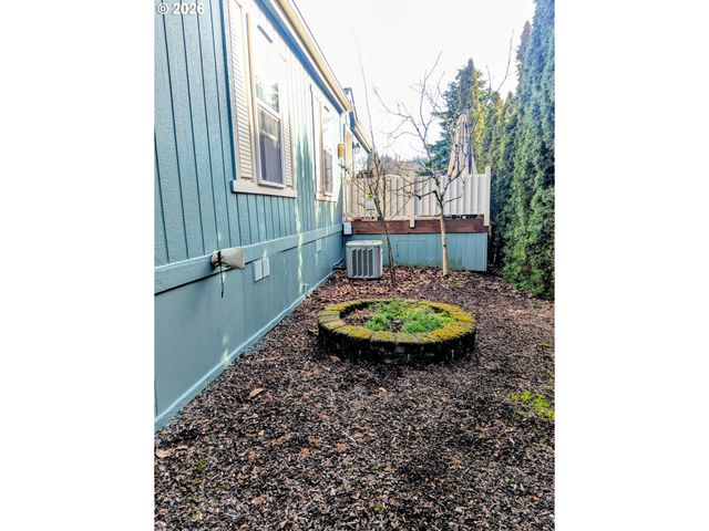 5400 MEEKER Dr 76, Kalama, WA 98625