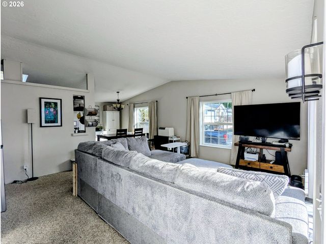 5400 MEEKER Dr 76, Kalama, WA 98625