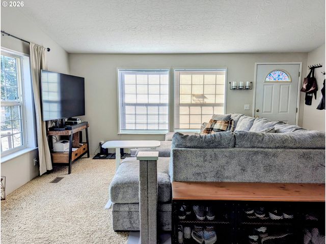 5400 MEEKER Dr 76, Kalama, WA 98625