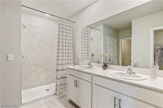 3915 16th ST W, Lehigh Acres, FL 33971