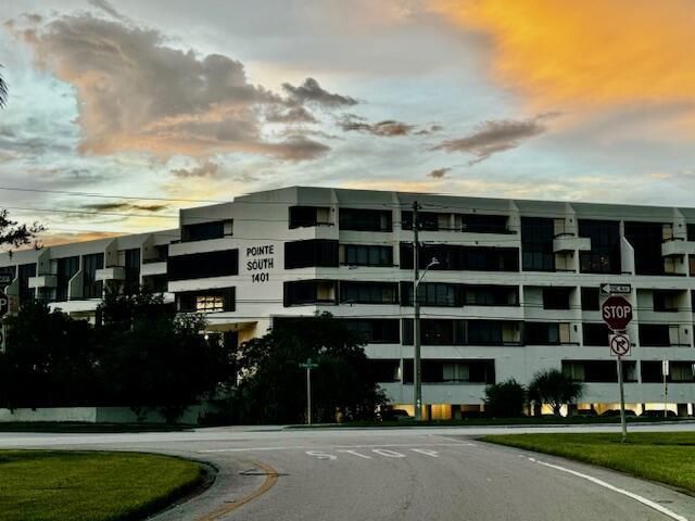 1401 S Federal Highway 402, Boca Raton, FL 33432