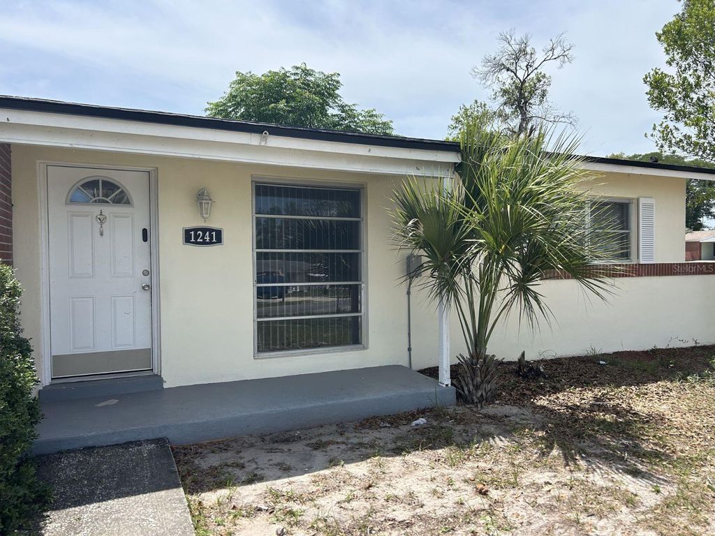 1241 PILGRIM RD, Spring Hill, FL 34606