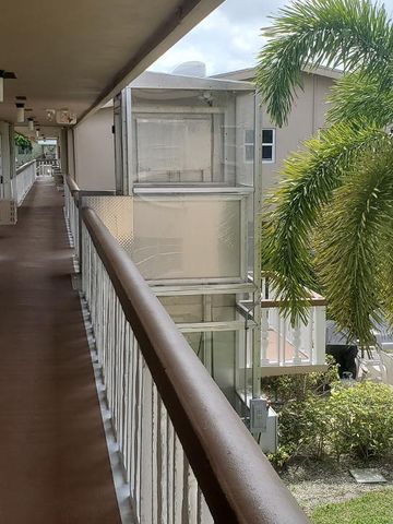 69 Andover C, West Palm Beach, FL 33417