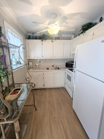 69 Andover C, West Palm Beach, FL 33417