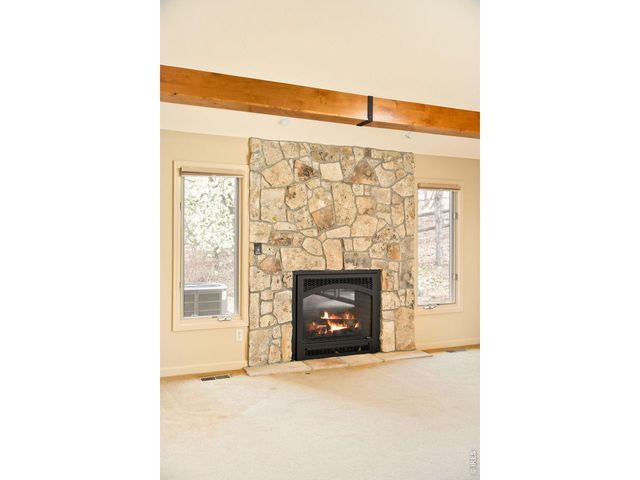 4677 Palmer Ct, Longmont, CO 80503