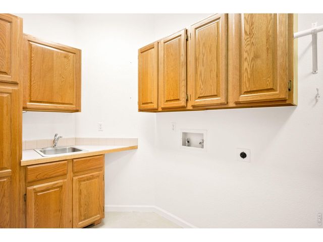 4677 Palmer Ct, Longmont, CO 80503