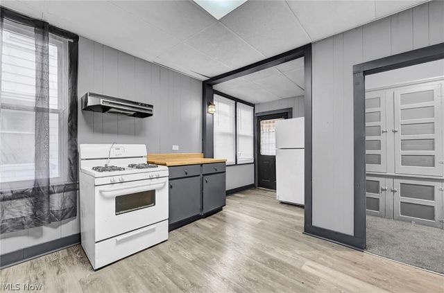 2129 E 30th Street, Lorain, OH 44055