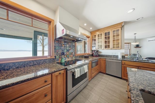 316 South Street, South Hero, VT 05486
