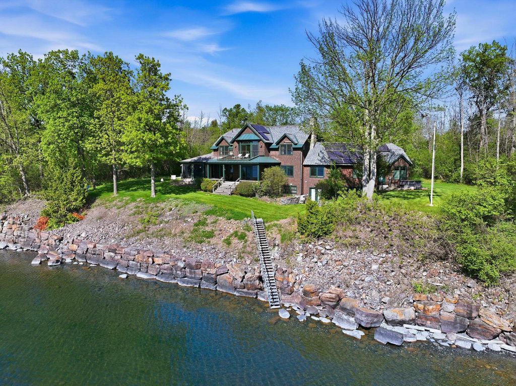 316 South Street, South Hero, VT 05486