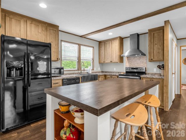 1110 Laughter Road, Mill Spring, NC 28756