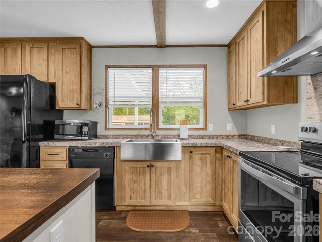1110 Laughter Road, Mill Spring, NC 28756