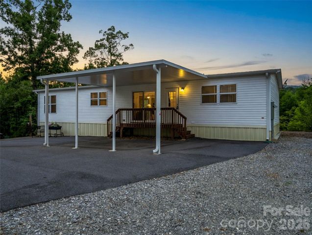 1110 Laughter Road, Mill Spring, NC 28756