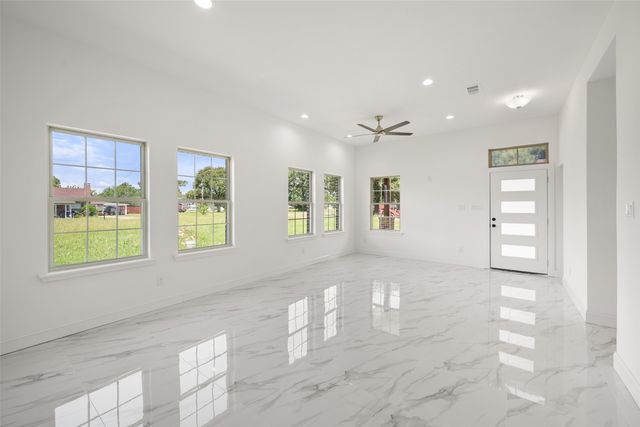 149 LBJ Ranch Road, Trinidad, TX 75163