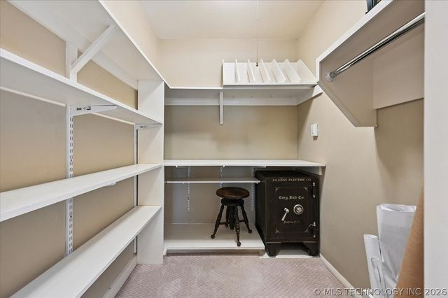 2132 E 59th Place S E2, Tulsa, OK 74105