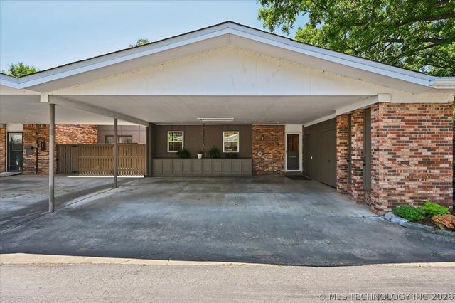 2132 E 59th Place S E2, Tulsa, OK 74105