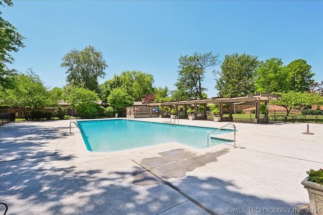 2132 E 59th Place S E2, Tulsa, OK 74105