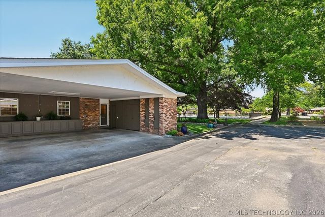2132 E 59th Place S E2, Tulsa, OK 74105