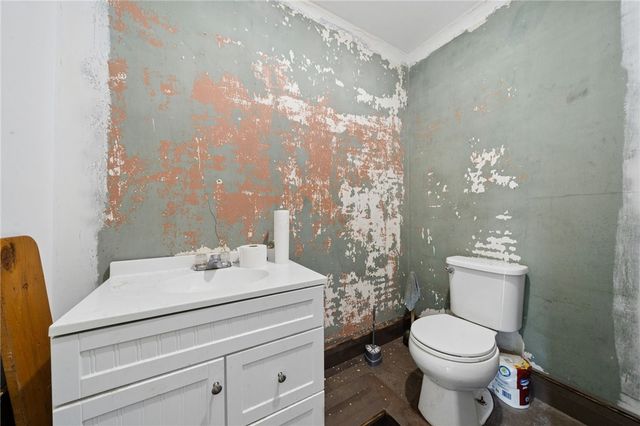 911 Whitten Hollow Rd, Upper Burrell, PA 15068