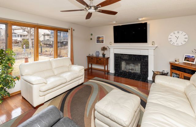 5031 Oak Creek Drive, Norwalk, IA 50211