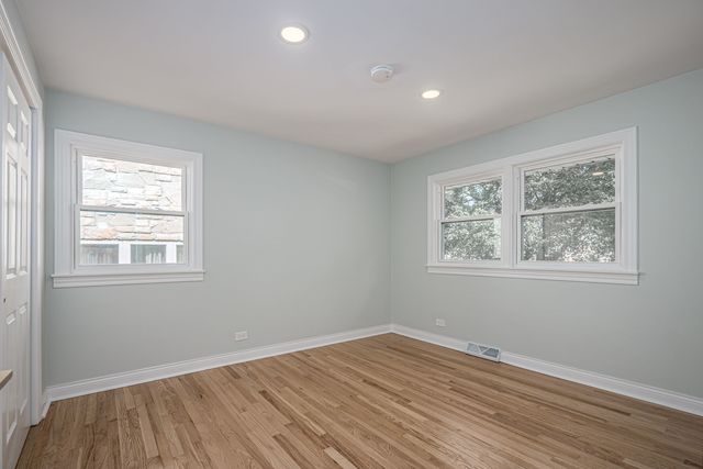 7930 N Kenneth Avenue, Skokie, IL 60076