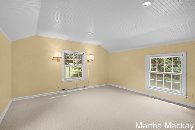 140 Krause Street NE, Rockford, MI 49341