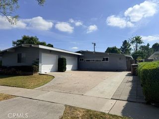 1020 N Mountain View, Fullerton, CA 92831
