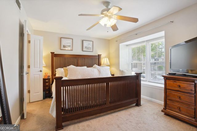 73 La Rue Place NW, Atlanta, GA 30327