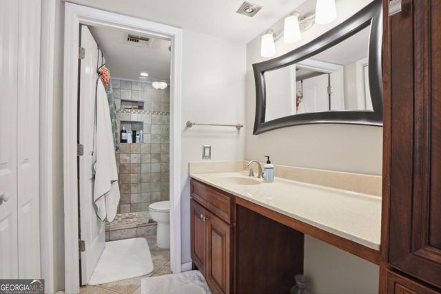 73 La Rue Place NW, Atlanta, GA 30327