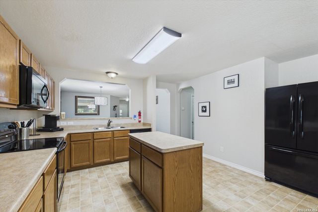 9423 Boatman Pier, Converse, TX 78109