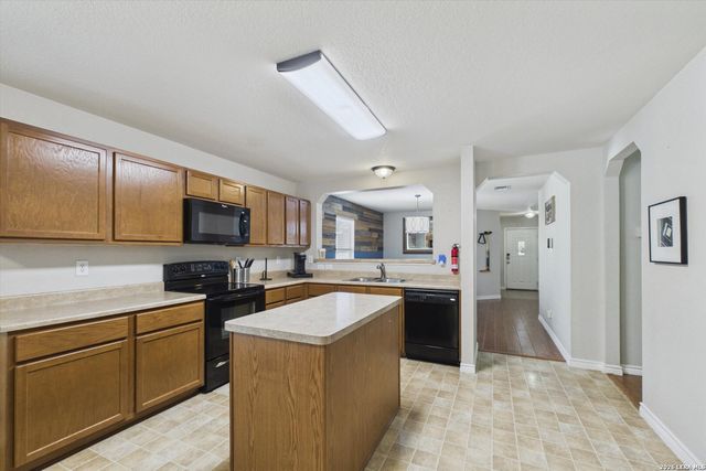 9423 Boatman Pier, Converse, TX 78109