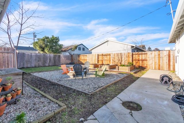 3809 Ivy St, Sacramento, CA 95838