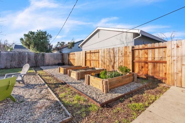 3809 Ivy St, Sacramento, CA 95838