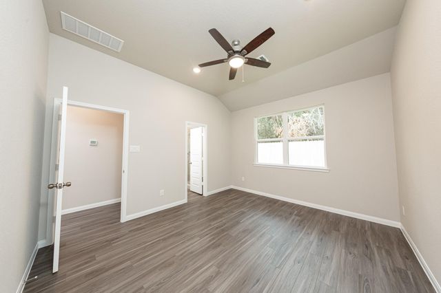 11827 Cranberry Lane, Montgomery, TX 77356