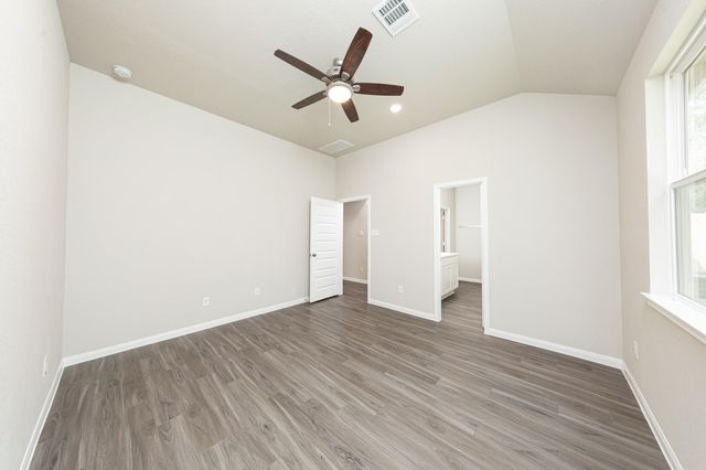 11827 Cranberry Lane, Montgomery, TX 77356