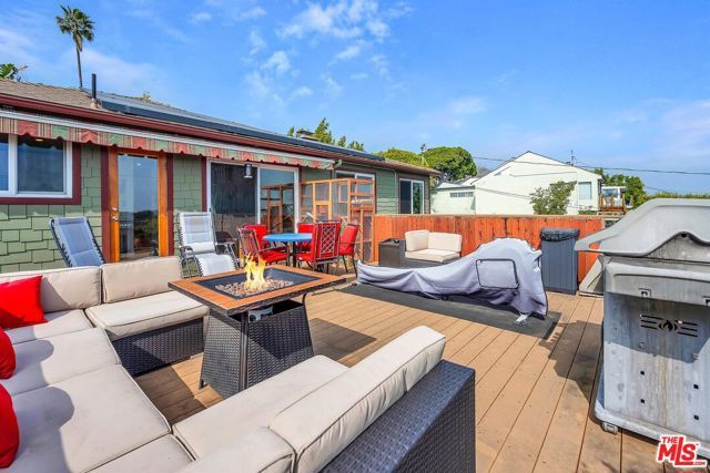2030 Marine Street, Santa Monica, CA 90405