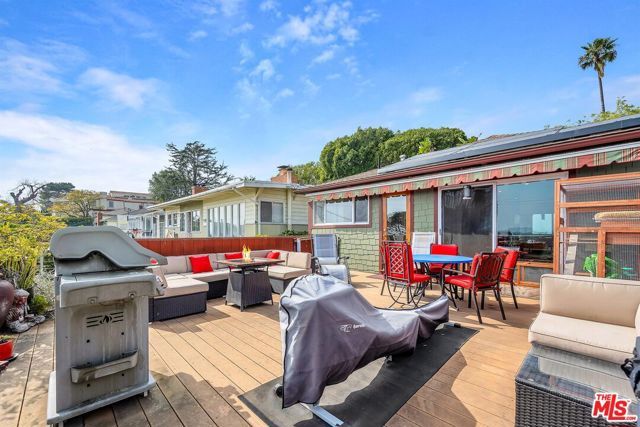 2030 Marine Street, Santa Monica, CA 90405