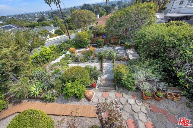 2030 Marine Street, Santa Monica, CA 90405