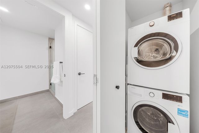 121 NE 5th St 707, Miami, FL 33132