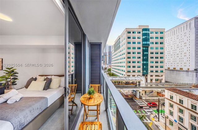 121 NE 5th St 707, Miami, FL 33132