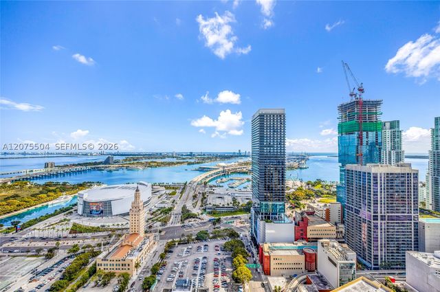 121 NE 5th St 707, Miami, FL 33132