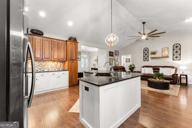 96 Magnolia Place, Commerce, GA 30529