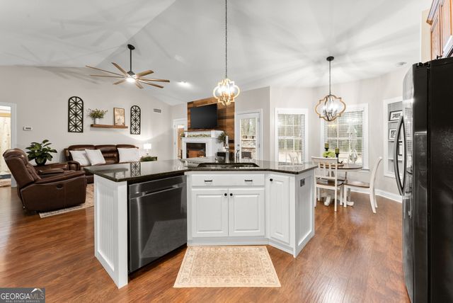 96 Magnolia Place, Commerce, GA 30529