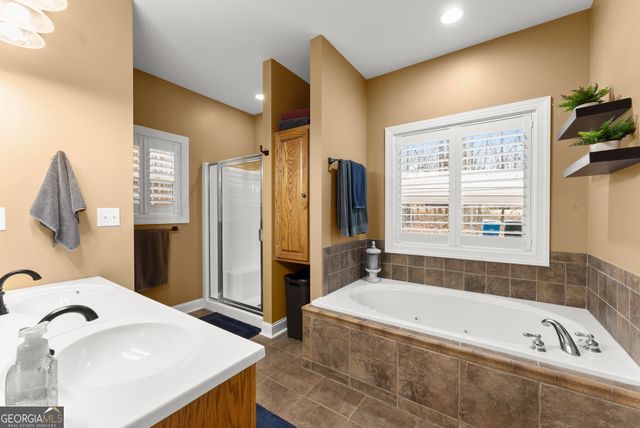 96 Magnolia Place, Commerce, GA 30529