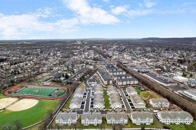 86 Depot Way, Dunellen Boro, NJ 08812