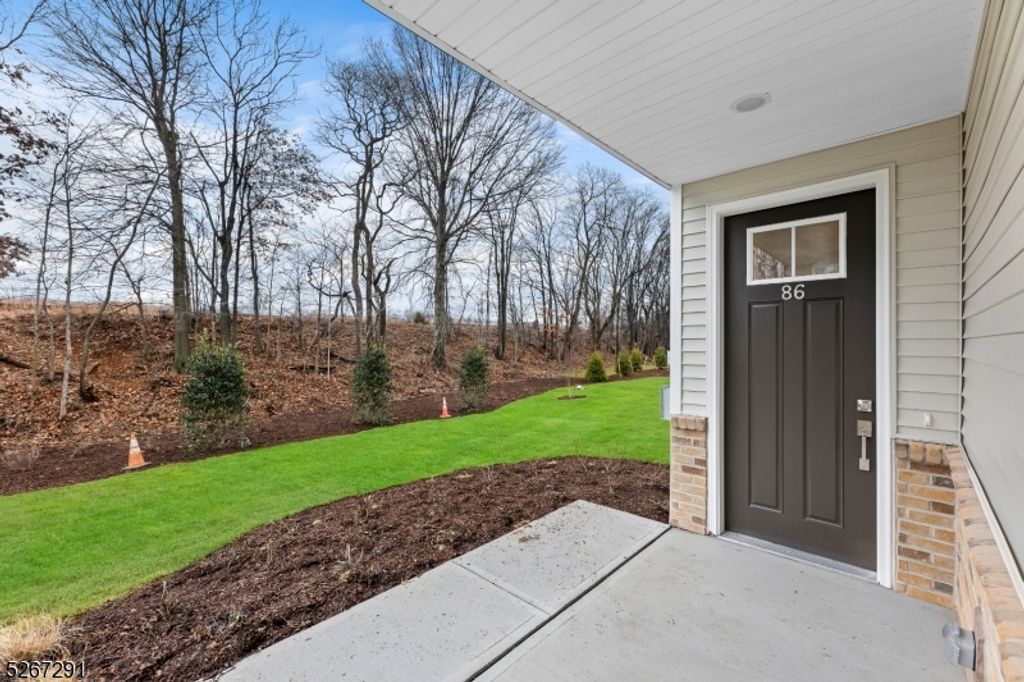86 Depot Way, Dunellen Boro, NJ 08812 — photo 3
