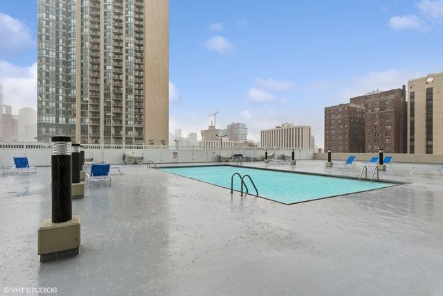 1122 N Clark Street 2003, Chicago, IL 60610