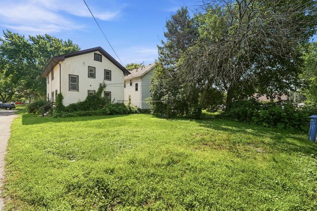 921 27th Avenue SE, Minneapolis, MN 55414