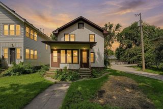 921 27th Avenue SE, Minneapolis, MN 55414