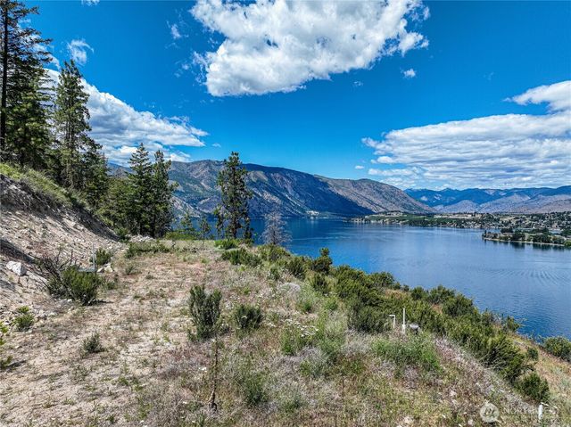 4620 South Lakeshore Rd., Chelan, WA 98816