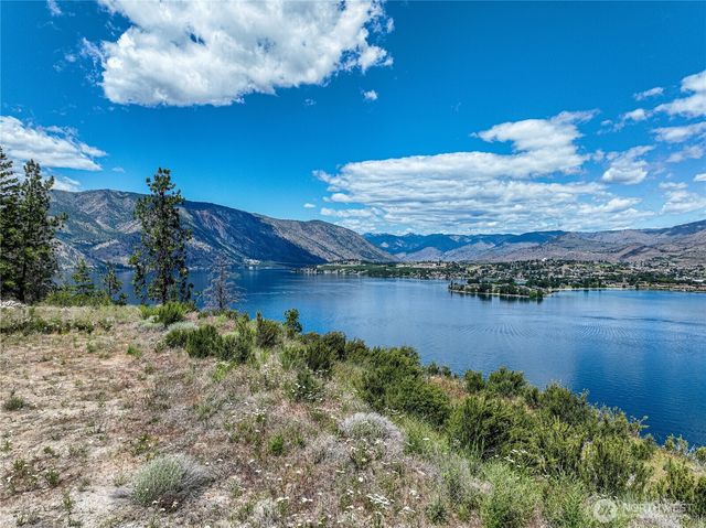 4620 South Lakeshore Rd., Chelan, WA 98816